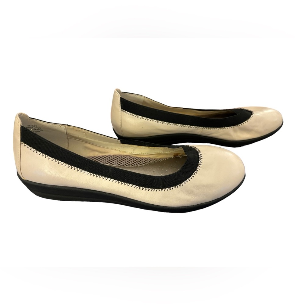 Easy Spirit Anti Gravity Women’s Cream Slip On Reeo Flats Size 9‎